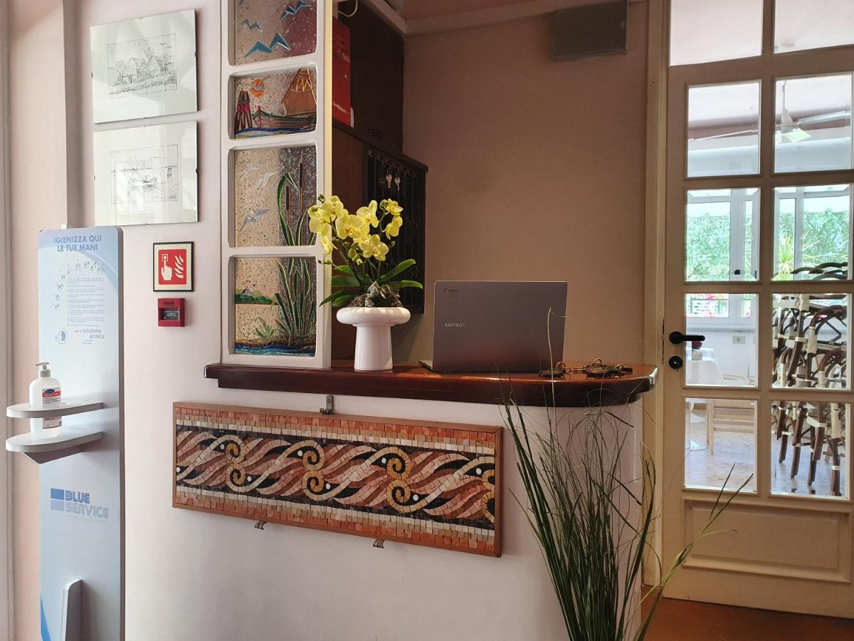 Villa Mirella-Nuova Gestione กราโด ภายนอก รูปภาพ