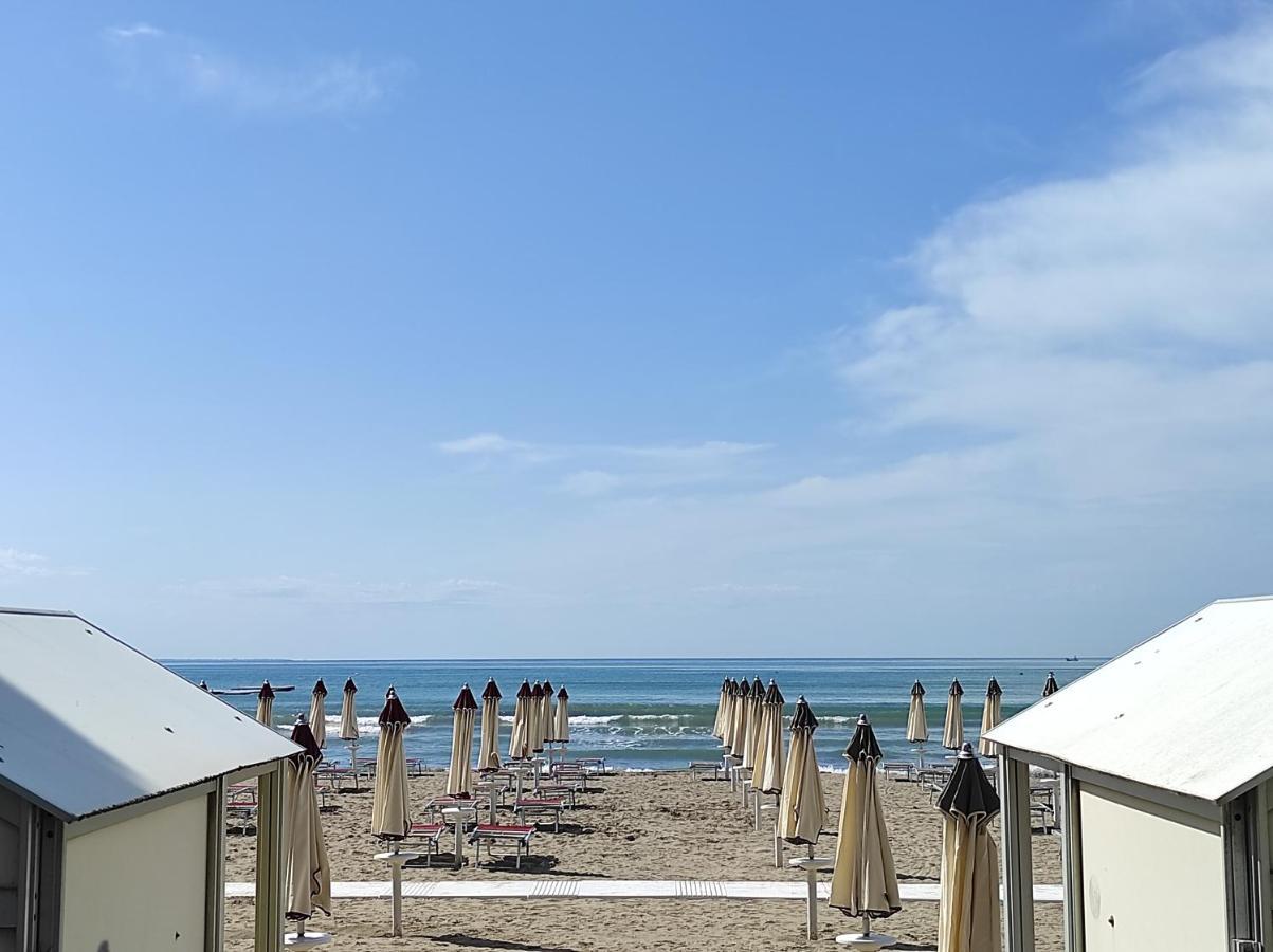 Villa Mirella-Nuova Gestione กราโด ภายนอก รูปภาพ