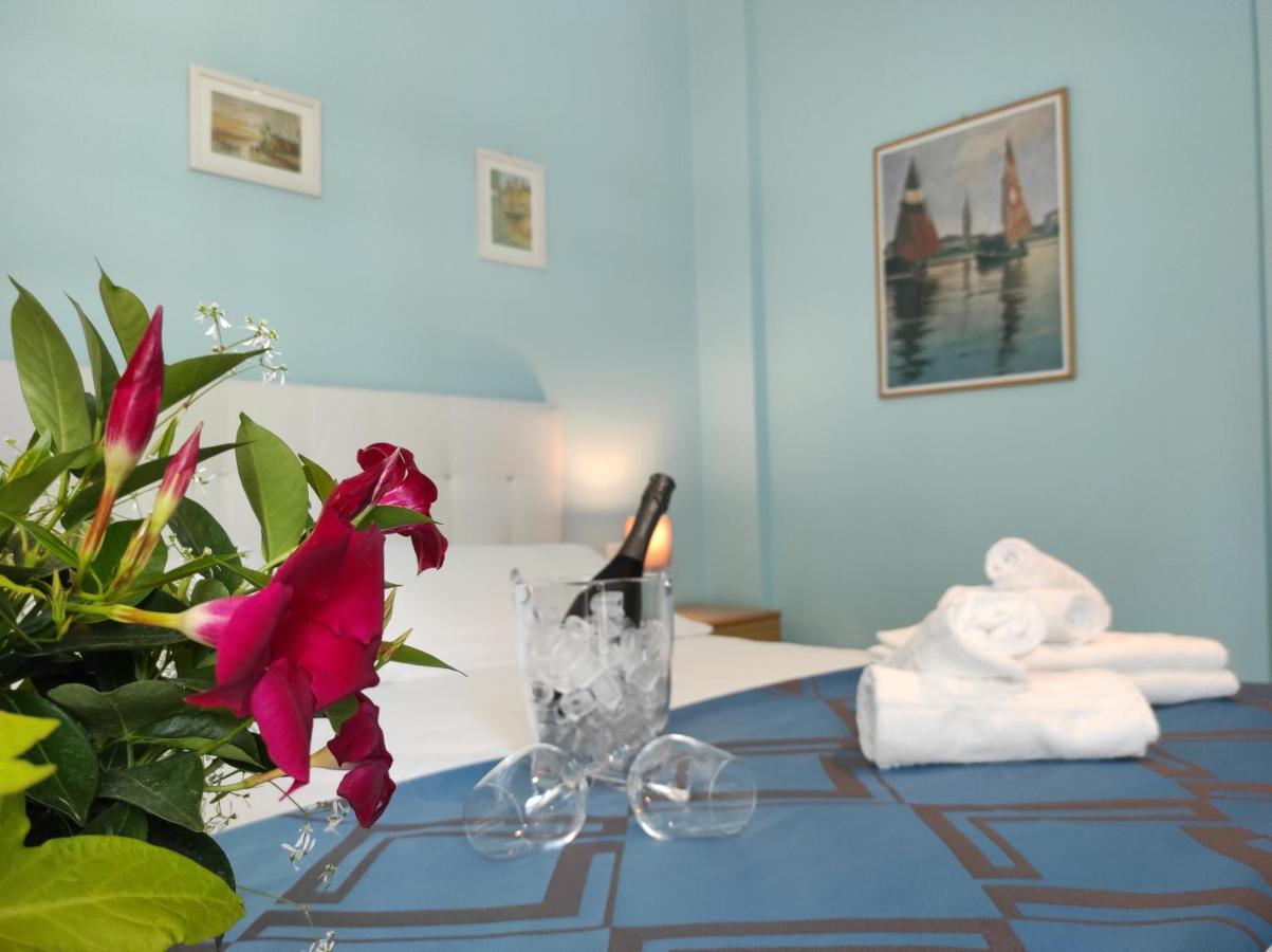 Villa Mirella-Nuova Gestione กราโด ภายนอก รูปภาพ