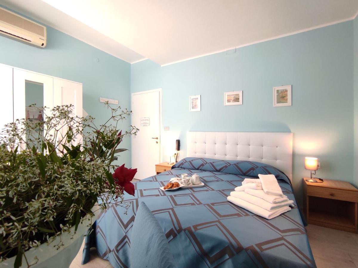 Villa Mirella-Nuova Gestione กราโด ภายนอก รูปภาพ