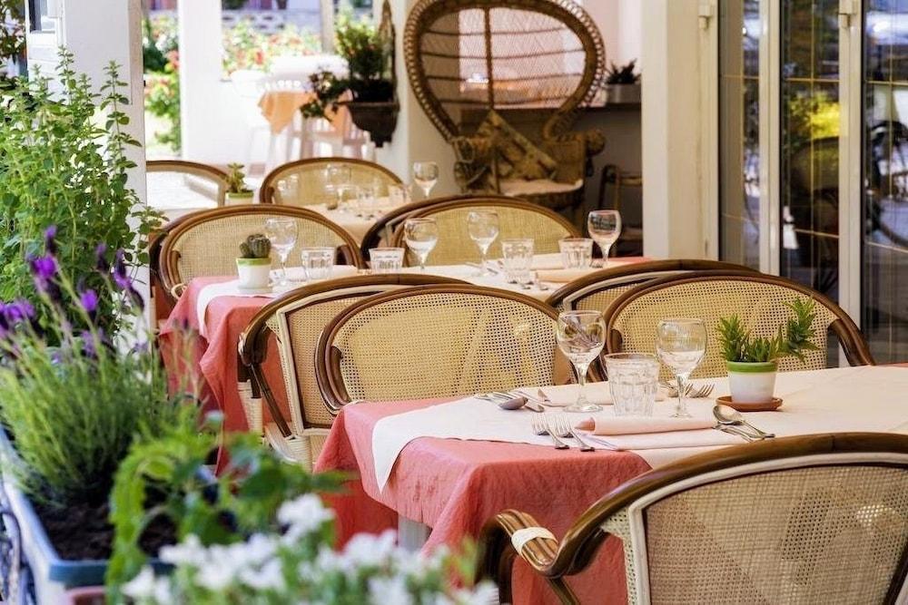 Villa Mirella-Nuova Gestione กราโด ภายนอก รูปภาพ